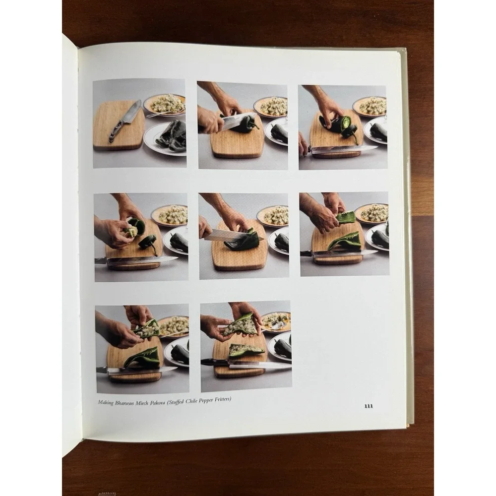 Ajanta: Distinctive Indian Cookbook Lachu Moorjani Hardcover